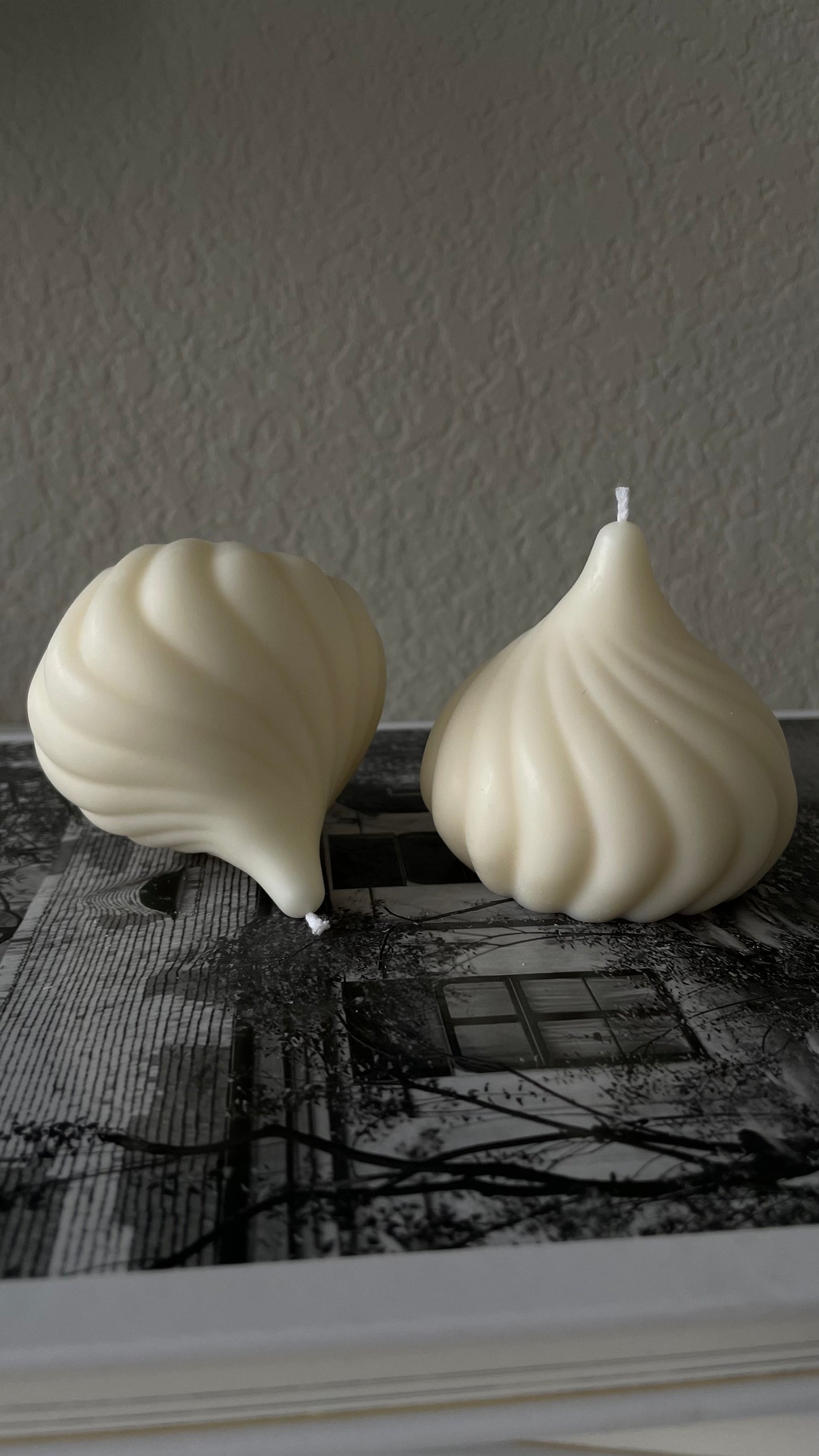 Kiss Aesthetic Candle